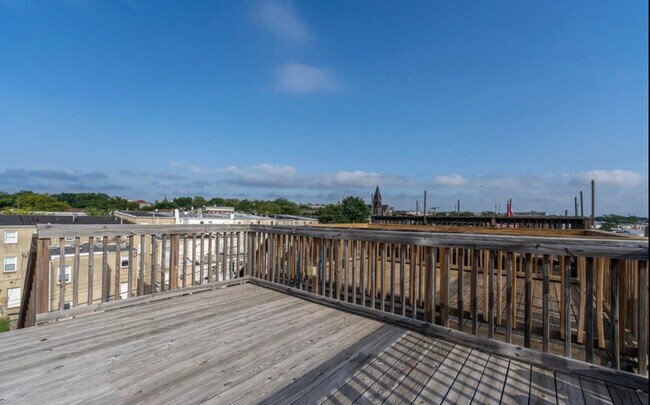 Foto del edificio - 1012 McDonogh St