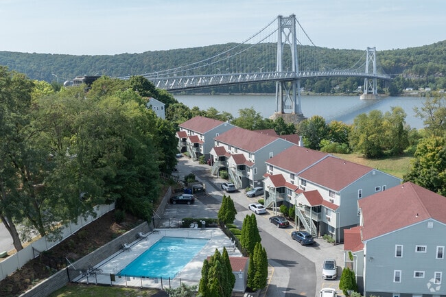 Waterfront Poughkeepsie Apartments for Rent - Poughkeepsie, NY 