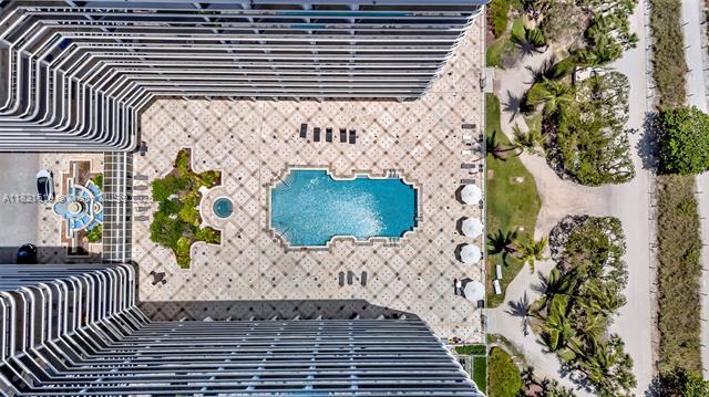 Foto del edificio - 9559 Collins Ave