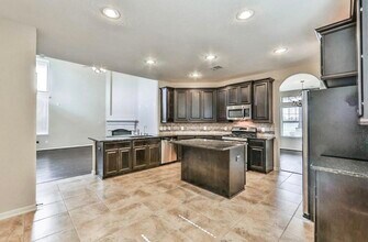 Building Photo - 28807 Mayes Bluff Dr