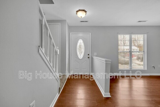 Foto del edificio - 4618 Goldeneye Pl