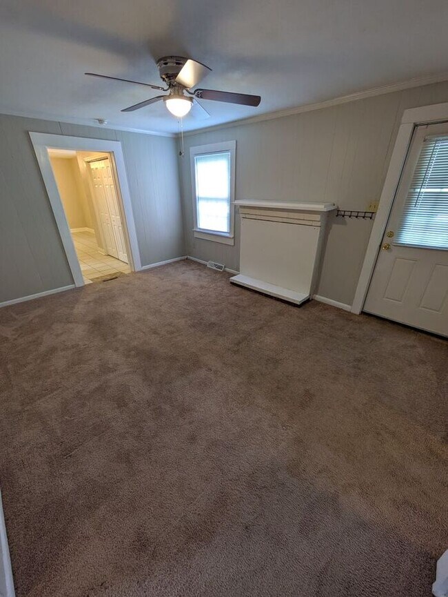 Foto del edificio - 3BD/2BA Home in Hickory