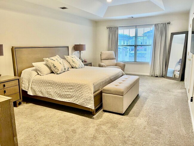 Foto del edificio - 730 Green Ln