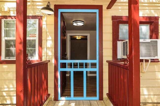 Foto del edificio - 1312 Pine St