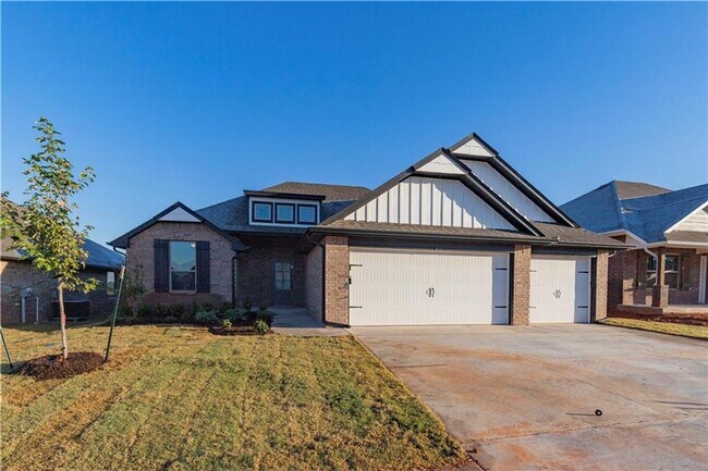Foto del edificio - Luxury 4 Bedroom 2 Bathroom home in Deer C...