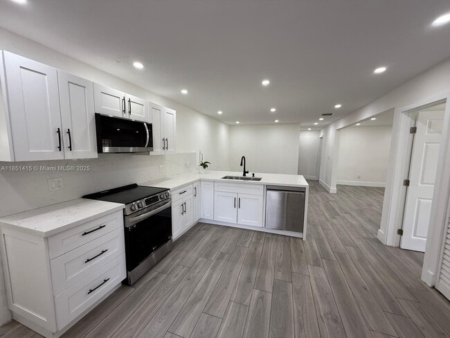 Foto del edificio - 1767 NW 93rd St