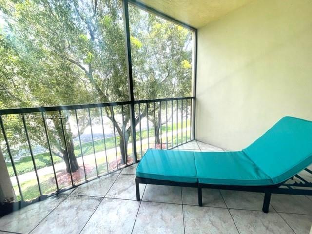Foto principal - 16475 Golf Club Rd