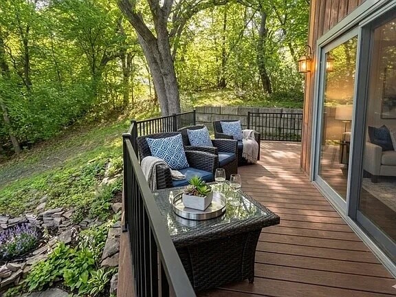 Foto del edificio - 6912 E Fish Lake Rd