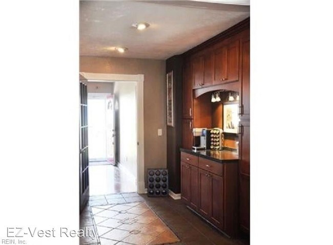 Foto del edificio - 3 br, 2 bath House - 614 Hudson Terrace