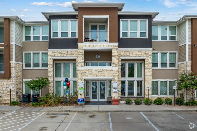 Entrance to Building - Green Oaks