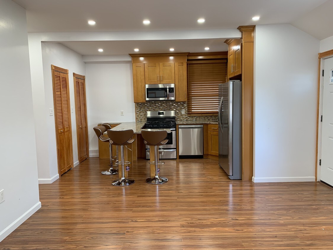 Foto principal - 58-29 254th St