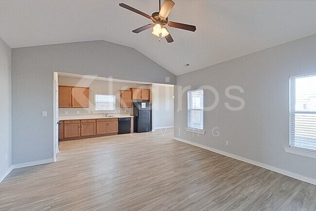 Foto del edificio - 26159 Vly Rdg Rd NW