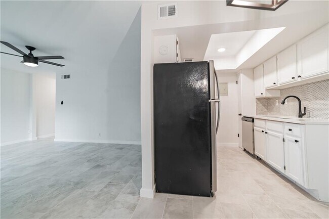 Foto del edificio - 2600 Penny Ln