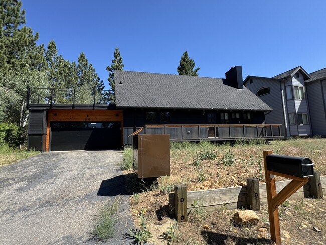 Foto del edificio - 2518 Cattlemans Trail