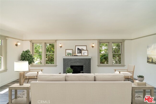 Foto del edificio - 4219 Sunnyside Dr