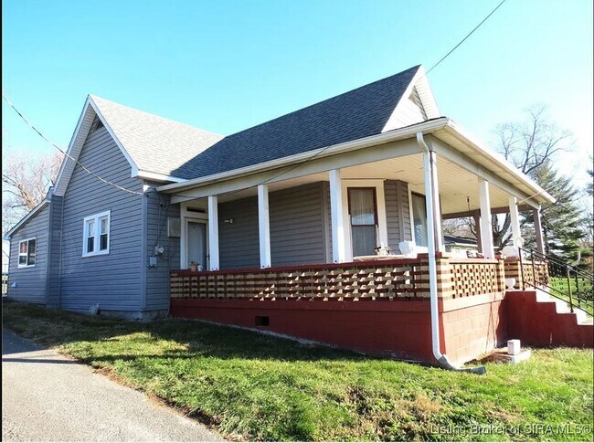 Building Photo - 298 W US Highway 150