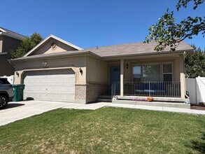 Building Photo - 12894 Cactus Berry Dr