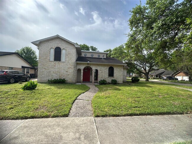 Building Photo - 13919 Baytree Dr