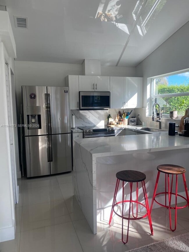 Building Photo - 5261 SW 154th Pl