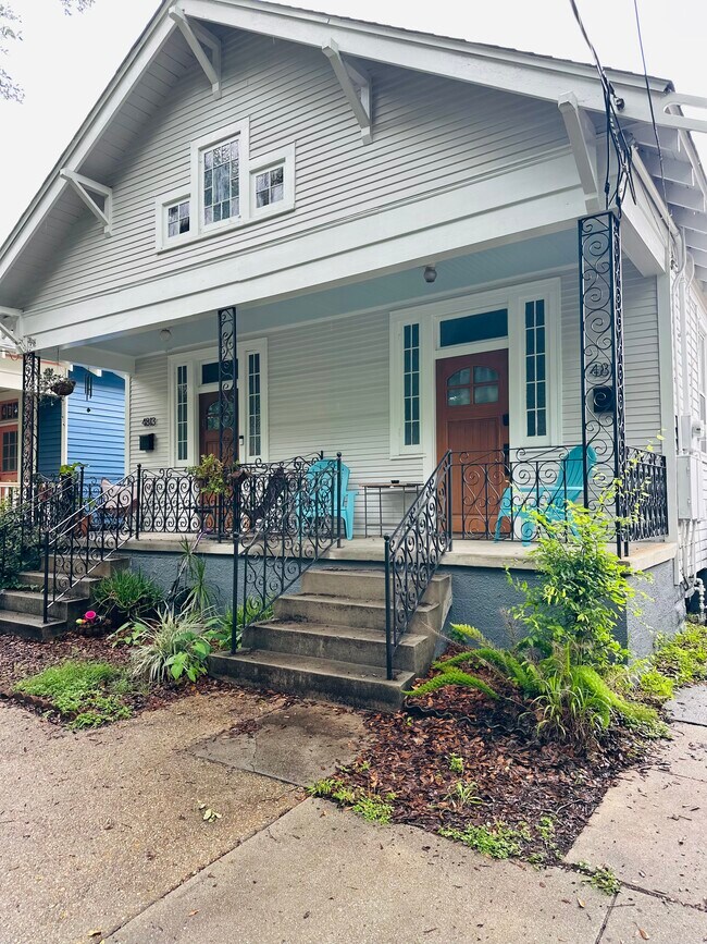 Building Photo - 4811 Bienville St