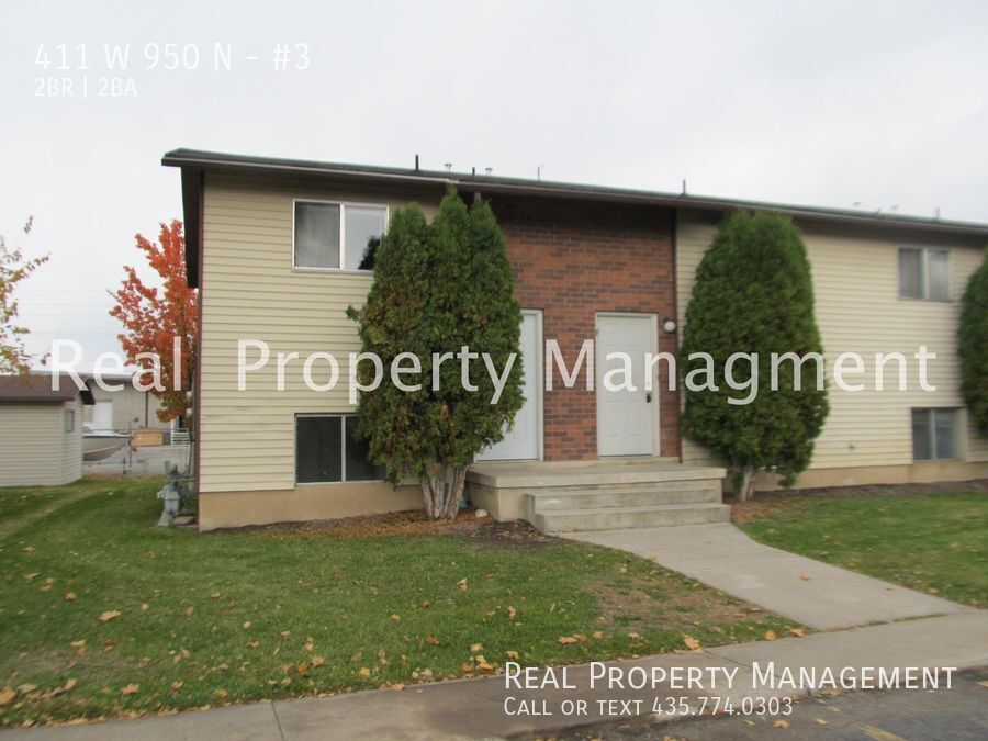 Primary Photo - Pet friendly 2 br 1.5 bath townhome Availa...