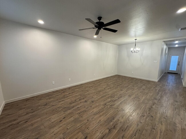 Building Photo - 2549 138th St
