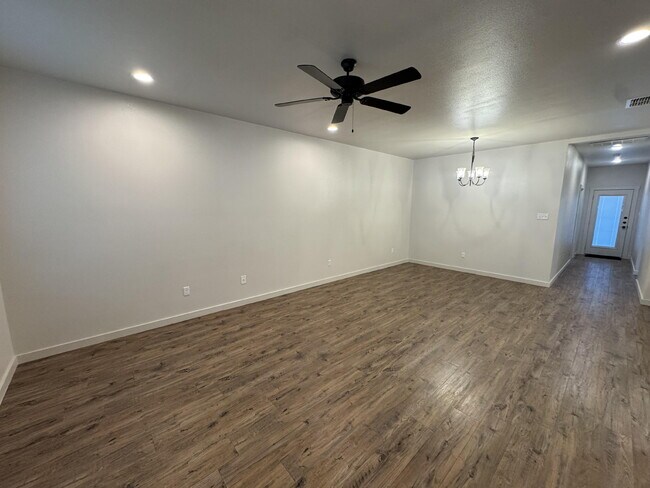 Foto del edificio - 2549 138th St