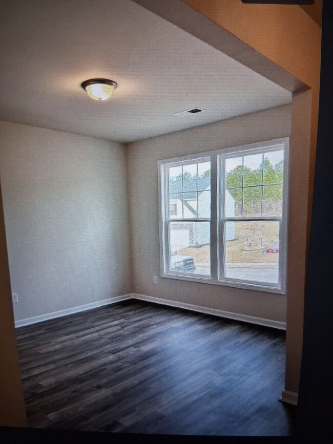 Building Photo - 6370 Whirlaway Rd