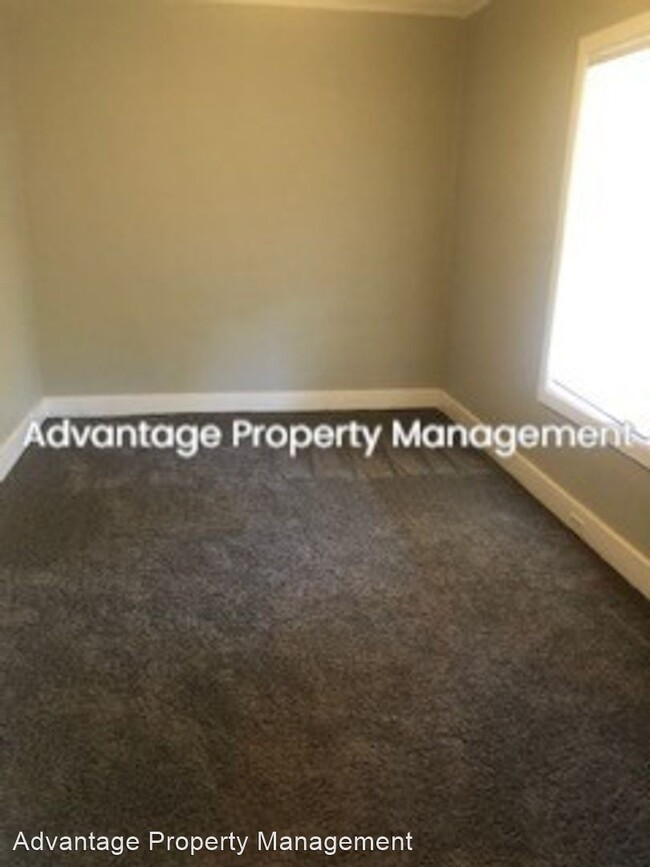 Foto del edificio - 3 br, 2 bath House - 1193 Azalia St.