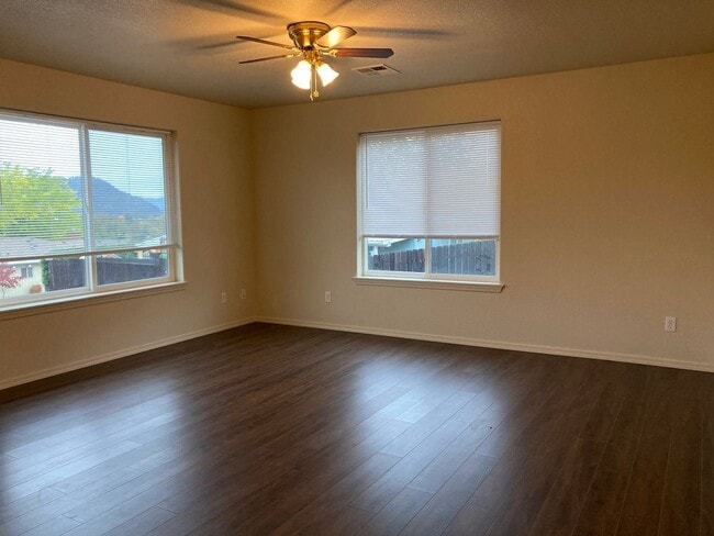 Building Photo - 2 br, 1 bath House - 161 Barron Ct