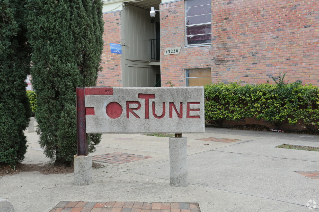 Foto del edificio - Fortune Apartments