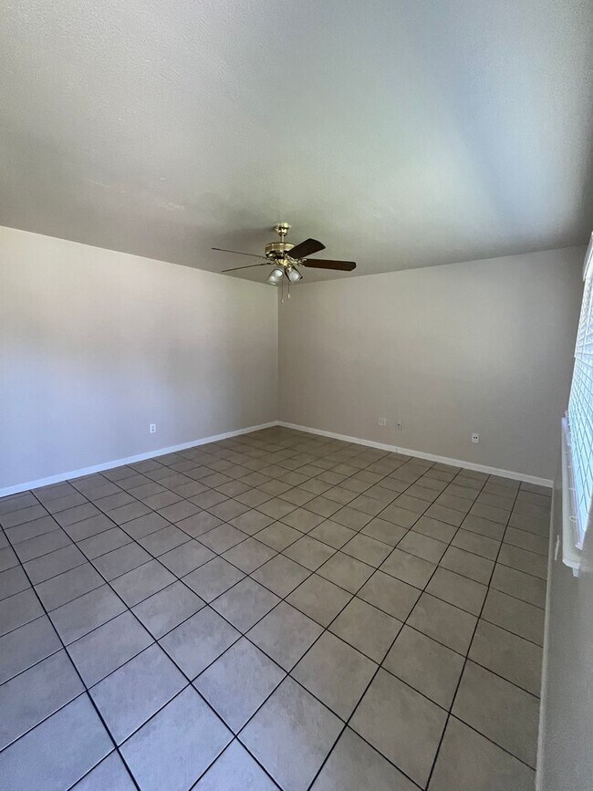 Foto del edificio - 2805 Campbell Ln