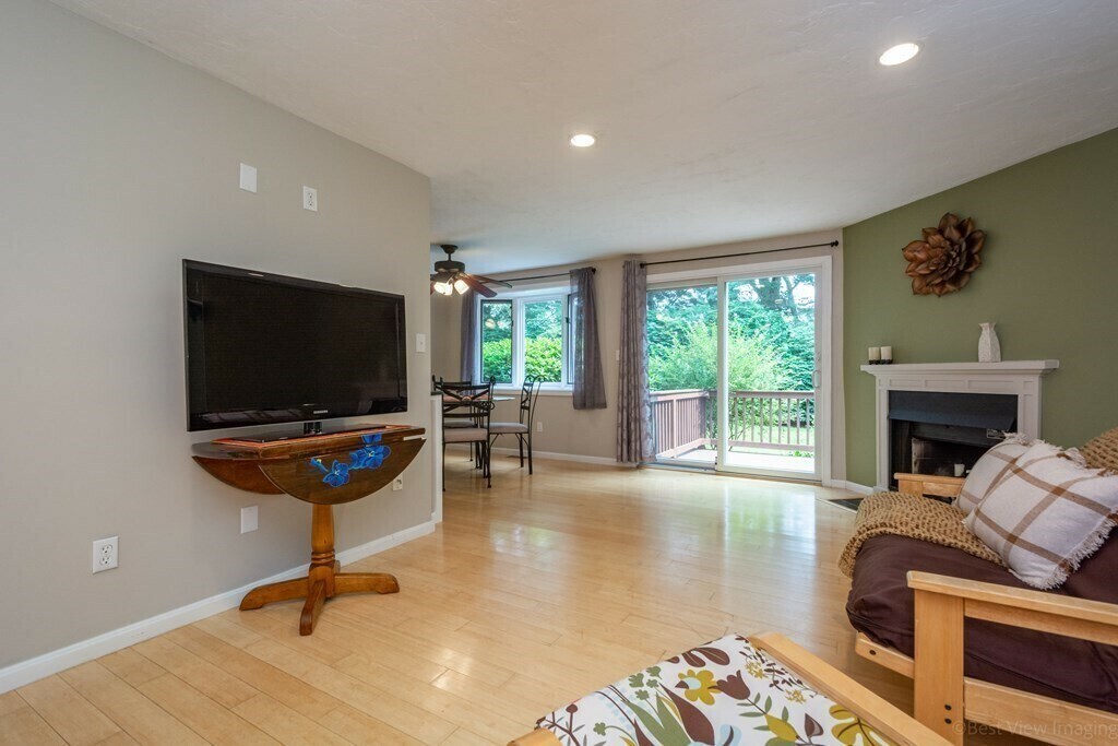 Primary Photo - 120 Broadmeadow St