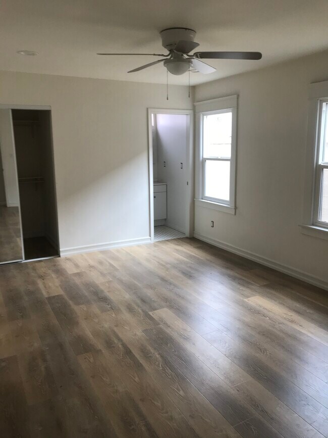 MASTER BEDROOM - 1837 20th St