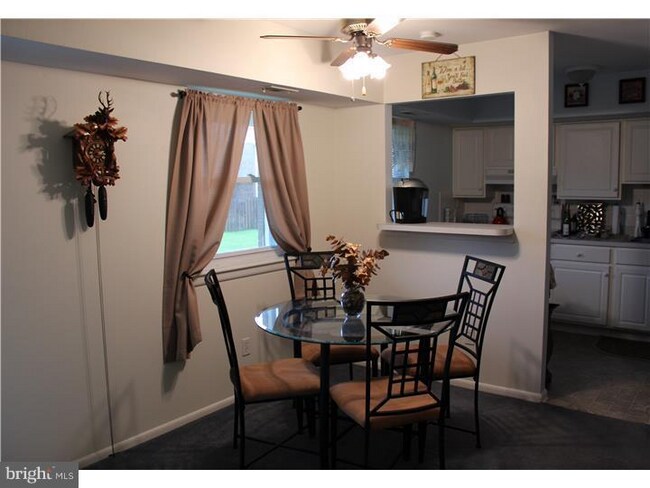 Foto del edificio - 14 Wexford Dr