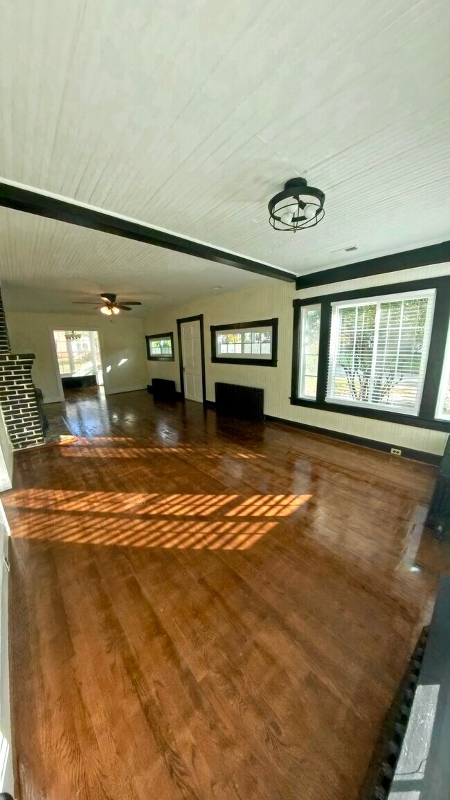 Foto del edificio - 5803 2nd St S