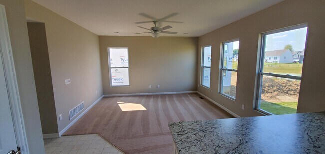Building Photo - 9042 Fairlington Dr