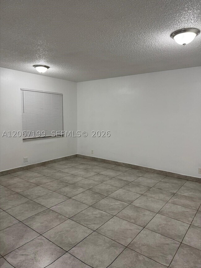 Foto del edificio - 3 3rd Ave S