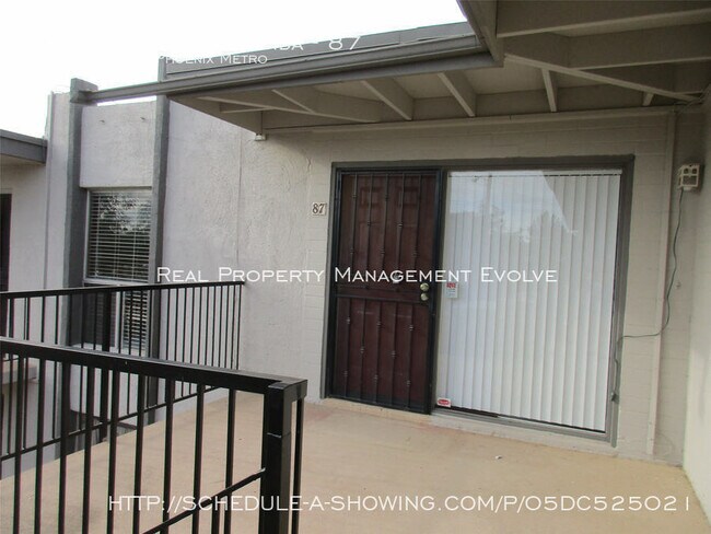 Building Photo - 4148 E Calle Redonda