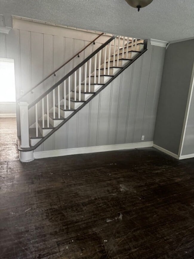 Building Photo - 4 Bedroom Home in Bethel Grove