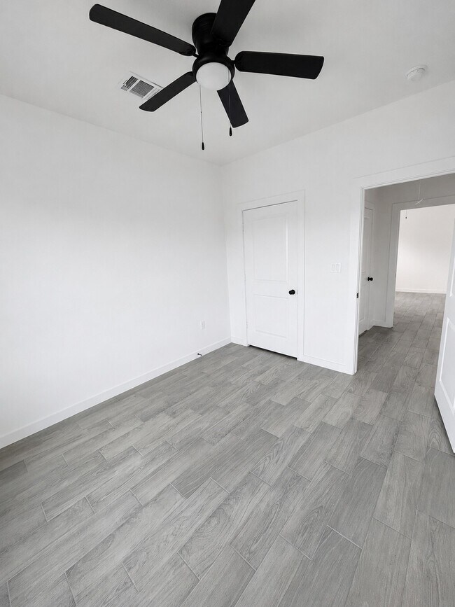 Building Photo - 1418 Rd 5607