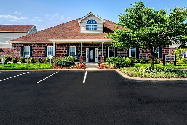 Autumn Winds Apartments Clarksville, TN