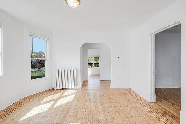 Foto del edificio - 2124 Fremont Ave N