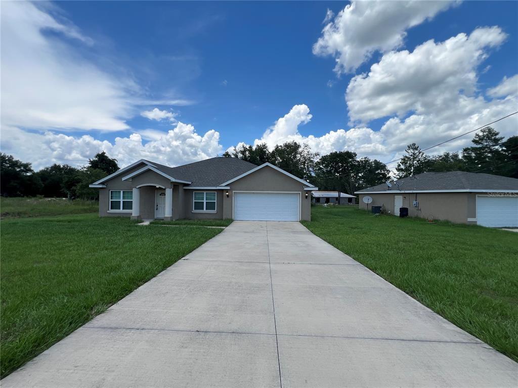 209 Malauka Rd, Ocklawaha, FL 32179 House Rental in Ocklawaha, FL