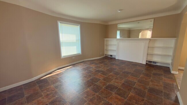 Foto del edificio - 15261 Mapleridge St