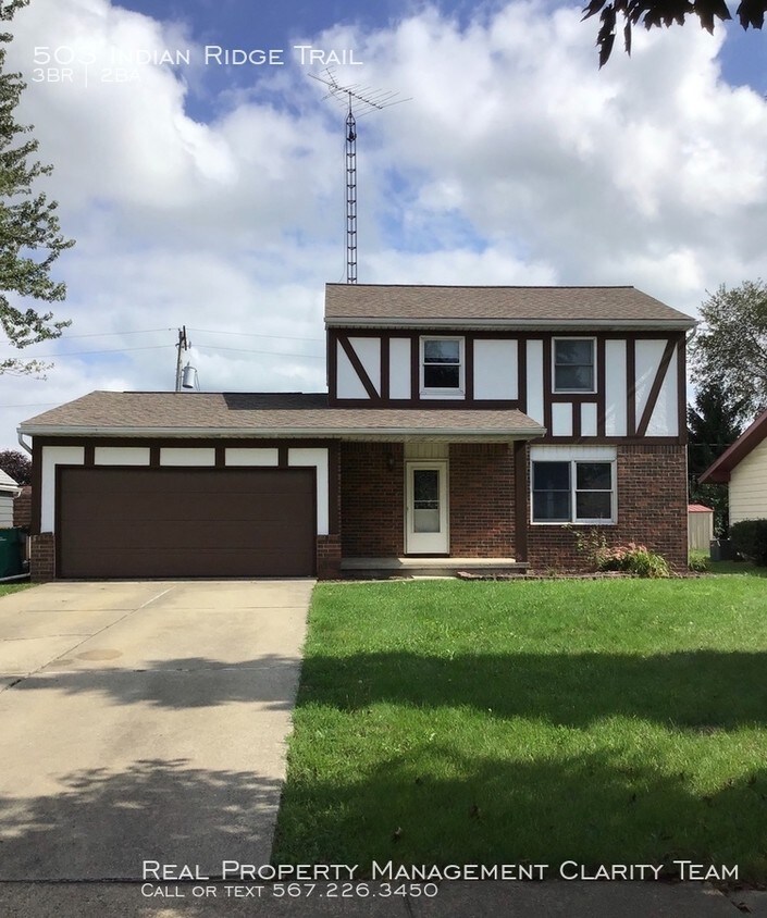3 Bed/2 Bath Two Story Home in Rossford House Rental in Rossford, OH