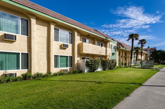 Foto del edificio - 14675 Nordhoff St