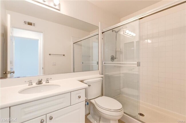 Foto del edificio - 4 br, 3 bath House - 23 Santa Catalina Aisle