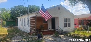Building Photo - 2214 Menchaca St