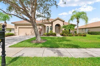 Building Photo - 8095 Piedmont Dr